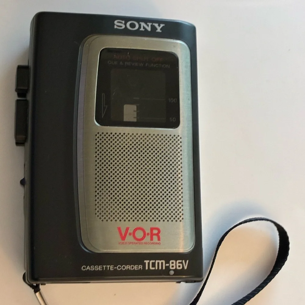 Vintage Sony Handheld Cassette Clear Voice Recorder Player Dictation VOR tested